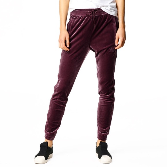 I pantaloni di velluto bordeaux track donna adidas vibrazioni poshmark m I pantaloni di velluto bordeaux track donna adidas vibrazioni poshmark m
